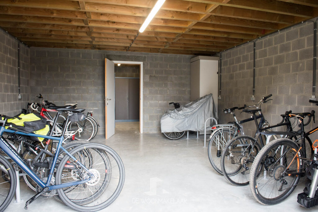 Gelijkvloers Appartement met Tuin Te Koop via De Woonmakelaar, Matenstraat, 2845 Niel