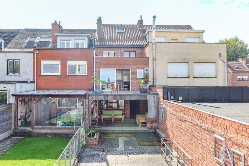 Bel-etage met 4 SLK, garage en atelier - Pierstraat 460, Aartselaar - Te Koop via De Woonmakelaar