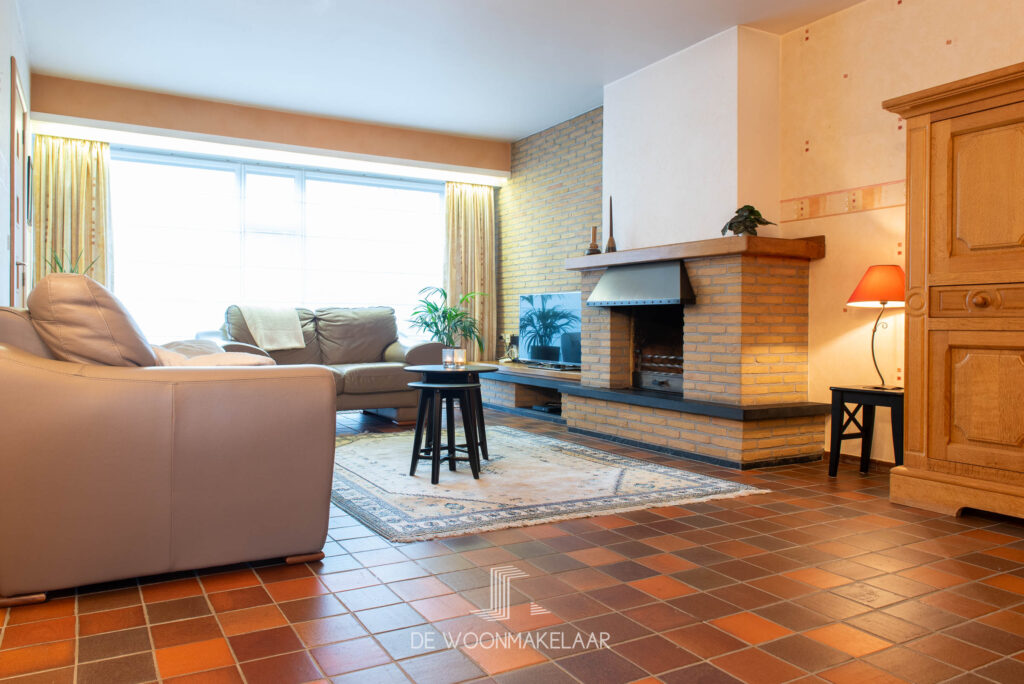 Woning met 5 slaapkamers, garage en tuin met weids uitzicht - Boerenkrijgstraat 32, Schelle - Te koop via De Woonmakelaar