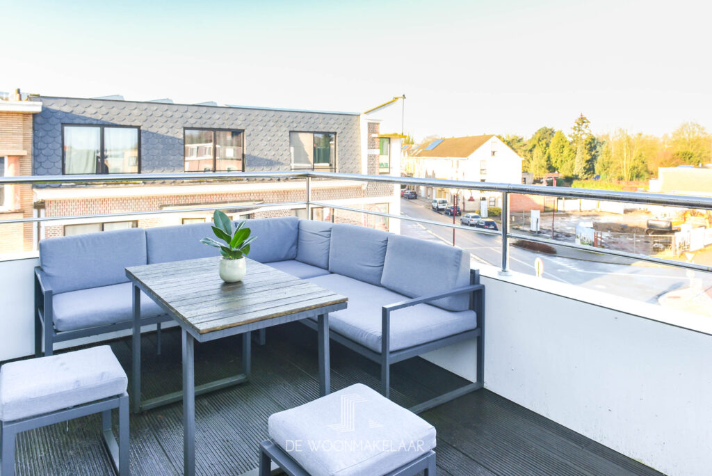 Duplex appartement met 2 slaapkamers en ruim terras - Lange Kroonstraat 192, Boechout - Te koop via De Woonmakelaar