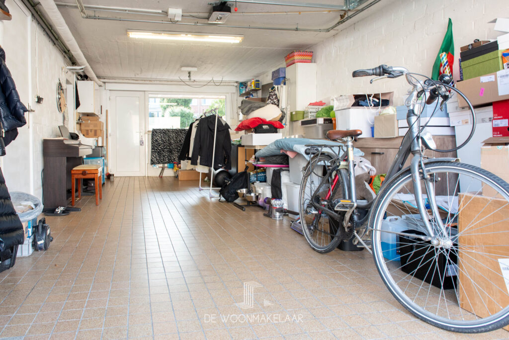 Instapklare bel-etage met 3 slaapkamers en tuin in wijk Lindenbos - Eikenlaan 13, Aartselaar - Te koop via De Woonmakelaar