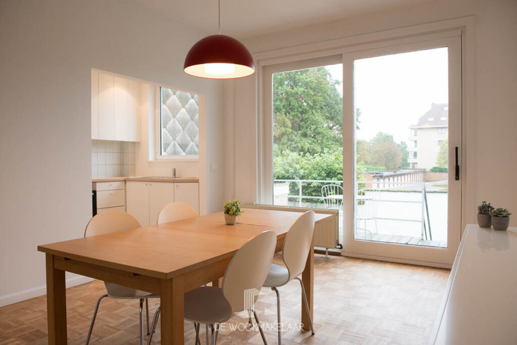 Bel-etage met 3 slaapkamers, garage en tuin op toplocatie - Frans De Cortlaan 18, Wilrijk - Te huur via De Woonmakelaar