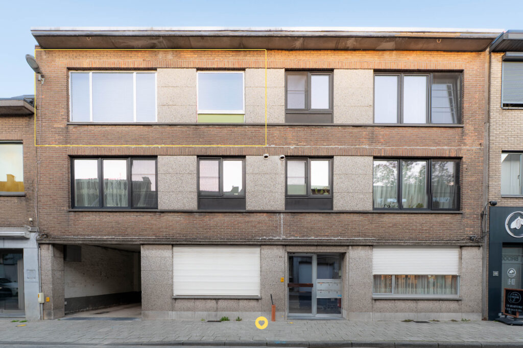 Appartement met 3 slaapkamers en terras - Kapellestraat 23, Aartselaar - Te koop via De Woonmakelaar