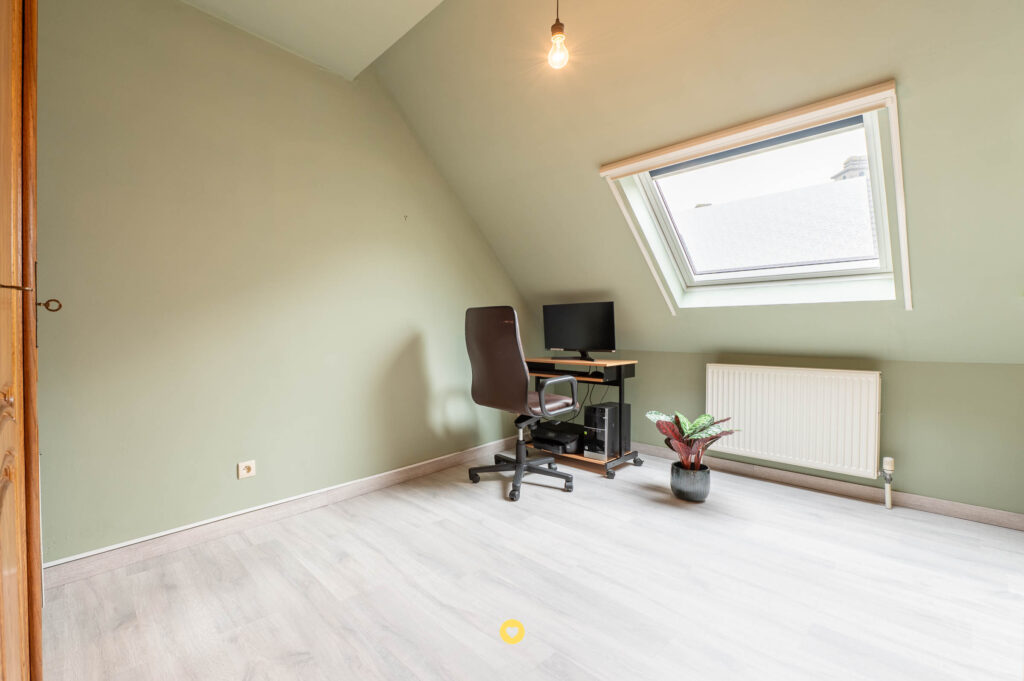 Verzorgd duplex appartement met 3 slaapkamers en terras - Peperstraat 24, Schelle - Te koop via De Woonmakelaar
