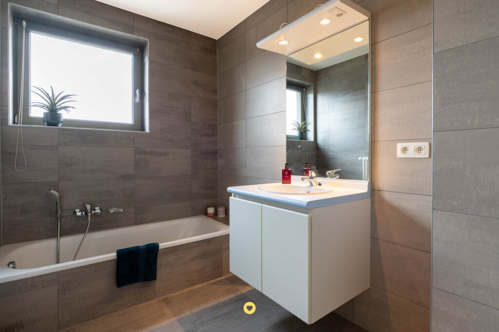 Modern duplex appartement met 3 slaapkamers, 2 badkamers en terras - Gauwberg 1, Boom - Te koop via De Woonmakelaar