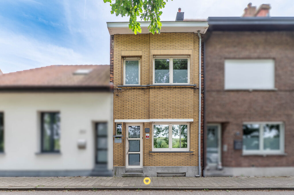 Instapklare woning in Noeveren met 2 à 3 slaapkamers - Noeveren 155, Boom - Te koop via De Woonmakelaar