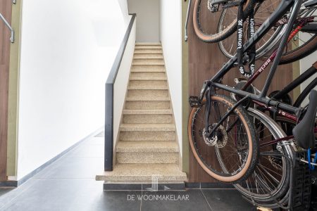 Gerenoveerd appartement met 2 slaapkamers en terras in hartje Niel - Kapelstraat 15, Niel - Te koop via De Woonmakelaar
