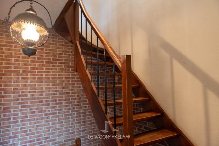 Bel-etage woning met 3 slaapkamers en zuid-west tuin - Leugstraat 154, Aartselaar - Te koop via De Woonmakelaar