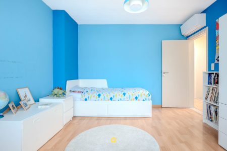 Bel-etage met 3 slaapkamers, tuin en ruime garage in een rustige buurt - IJzermaalberg 40, Kontich - Te koop via De Woonmakelaar