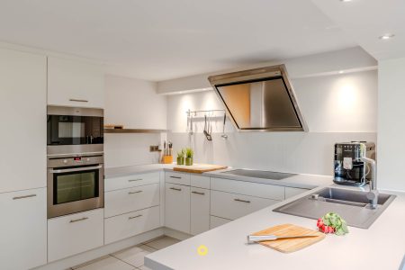 Instapklare halfopen bebouwing met 4 à 5 slaapkamers en EPC B op toplocatie - Cederlaan 2, Aartselaar - Te koop via De Woonmakelaar