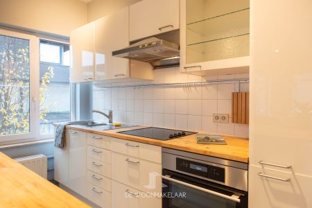 Hoekappartement met 2 slaapkamers en ruim terras in het centrum van Schelle - Rupelstraat 2, Schelle - Te koop via De Woonmakelaar