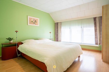 Halfopen bebouwing met praktijkruimte, 4 slaapkamers en zonnig tuin - Bosstraat 140, Boom - Te koop via De Woonmakelaar