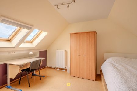 Halfopen bebouwing met praktijkruimte, 4 slaapkamers en zonnig tuin - Bosstraat 140, Boom - Te koop via De Woonmakelaar